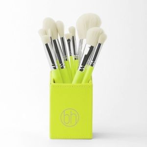 🦋BH Cosmetics Festival Brush Set